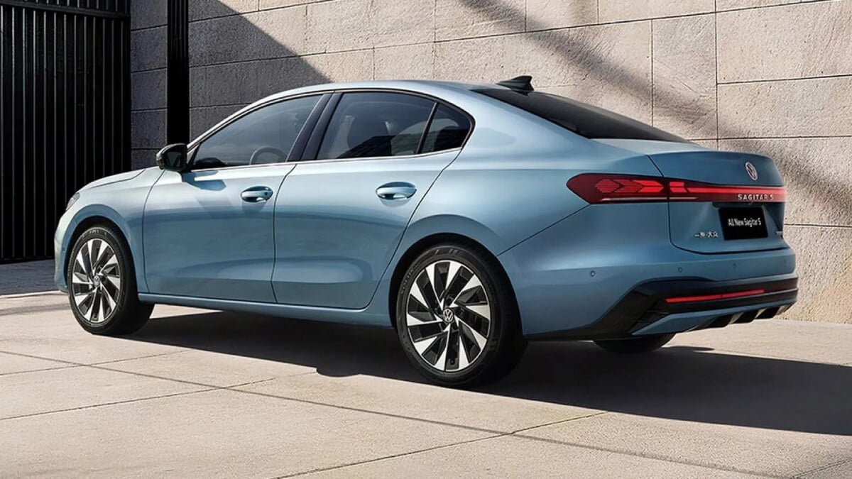 Elle ressemble à la nouvelle Jetta mais coûte deux fois moins cher et est plus moderne : voici la Volkswagen Sagitar S