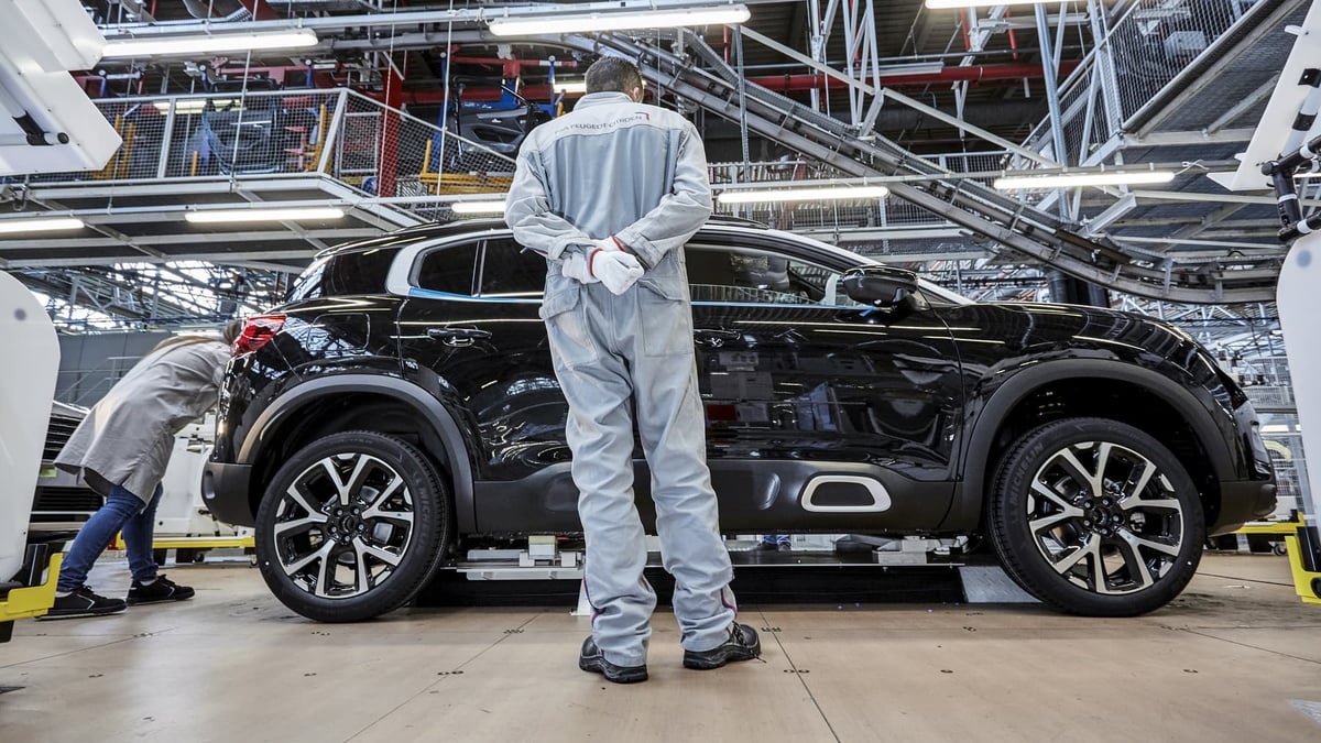 Stellantis stoppe encore Rennes : la dépendance au seul C5 Aircross inquiète