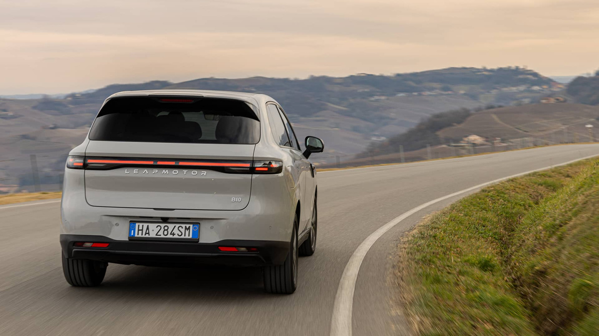 Europe : une croissance à trois chiffres pour les constructeurs automobiles chinois dans un marché qui recule
