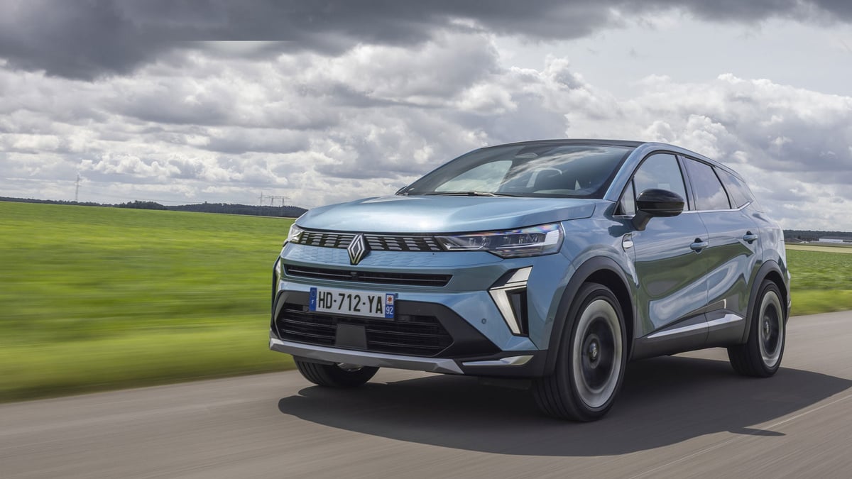 Le Renault Symbioz s'offre un nouveau moteur très économique à la pompe juste à côté de la France