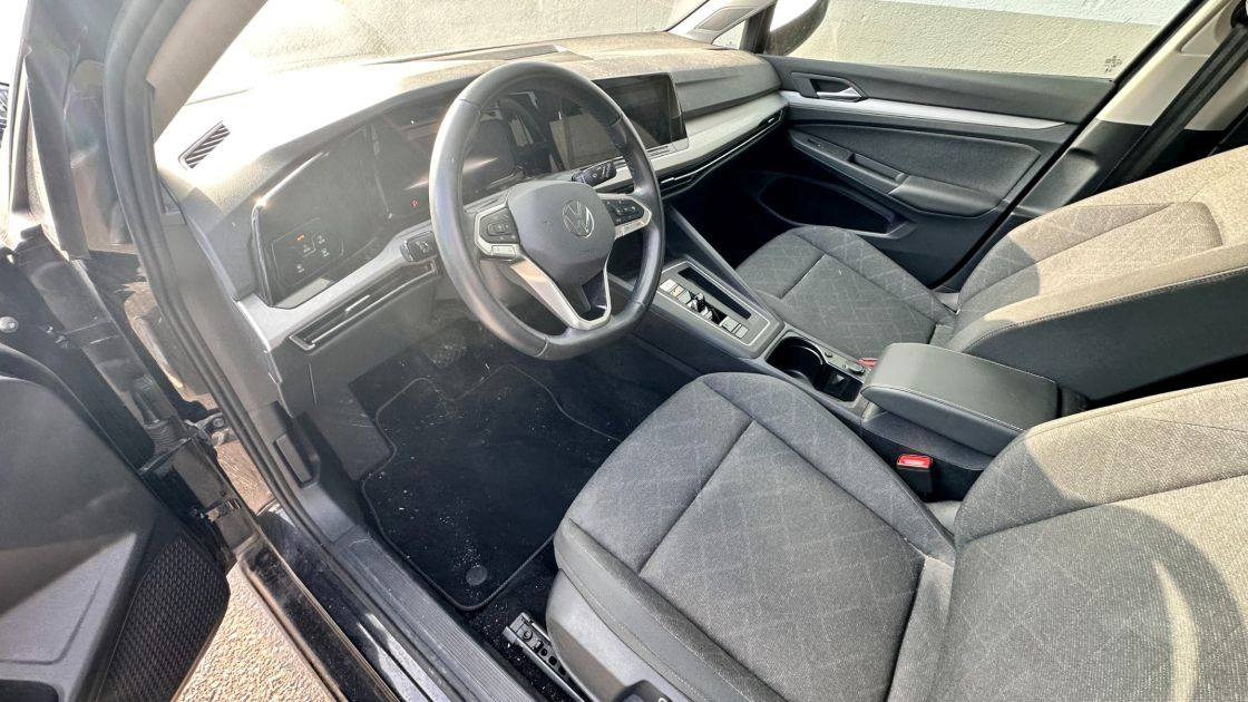 Vente à Marseille de voitures et scooters saisis : Zoé à 1000 €, Twingo à 1 100€ ou encore XMAX à 3000€, tout doit disparaître le 23 mars !