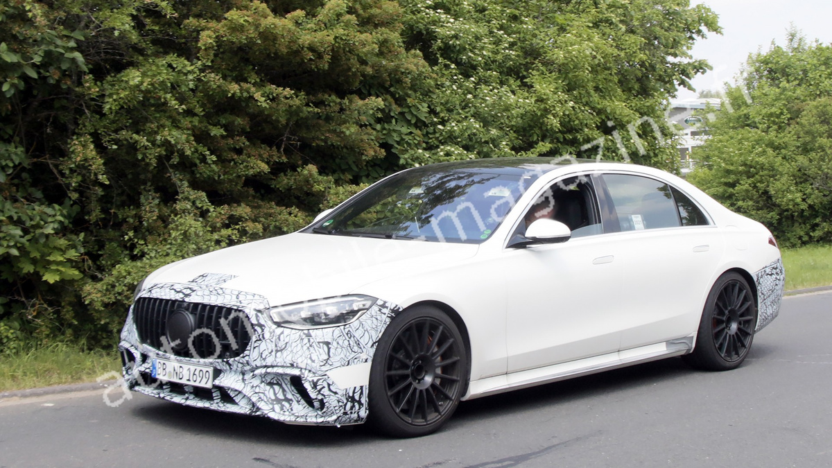 La Mercedes-AMG S 63e en approche - L'Automobile Magazine