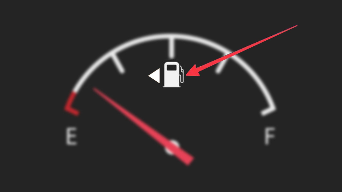 En 1986, un homme s’est garé du mauvais côté de la pompe ; ce jour-là, il a résolu un problème embarrassant pour tous les conducteurs