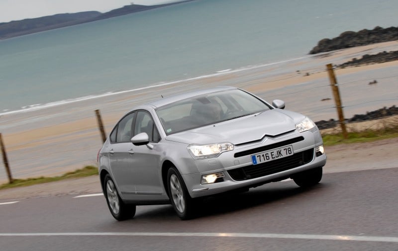 3/4 avt mouv. (vers droite)