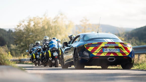 Les contrôles routiers se multiplient lors des périodes festives, particulièrement à risque pour l’alcool au volant. © Gendarmerie Nationale