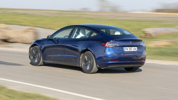 Tesla Model 3 : essais, actualités, prix et fiches techniques