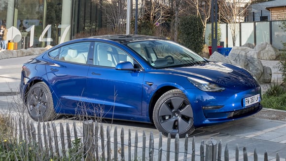 Tesla Model 3 : essais, actualités, prix et fiches techniques
