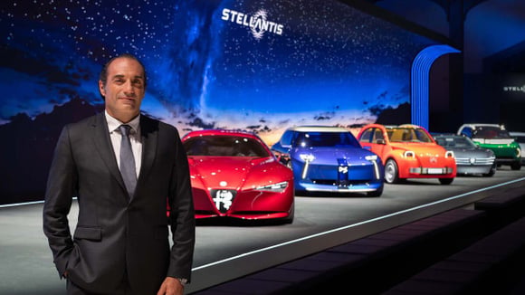 Antonio Filosa, directeur général de Stellantis, aux clients touchés par le moteur PureTech : "Je présente mes excuses pour les problèmes passés"