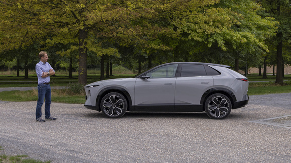 Certes bien placé et doué d’un rapport prix/prestations globalement favorable, le CX-6e ne sort pas franchement du lot sur le volet financier  © Mazda