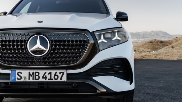 Overcapacity, Chinese pressure, slow-moving factories: why defense attracts the automobile industry