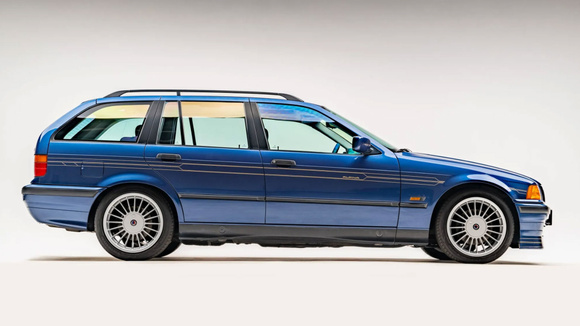BMW Alpina B3 (E36) 3.2 Touring 1995 1:18 MCG Azul - 20 anos! Loja on-line de miniaturas colecionáveis