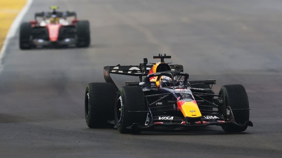 Grand Prix de Singapour 2026 : résultats des qualifications, Verstappen s'offre une 50e pole position devant les Ferrari !